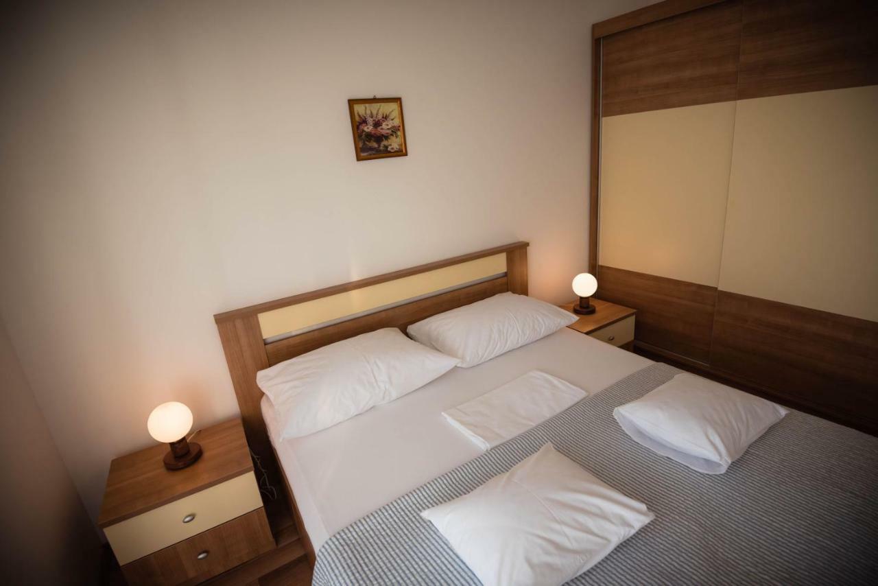 Apartmani Bare I Danica Grebaštica Exterior foto