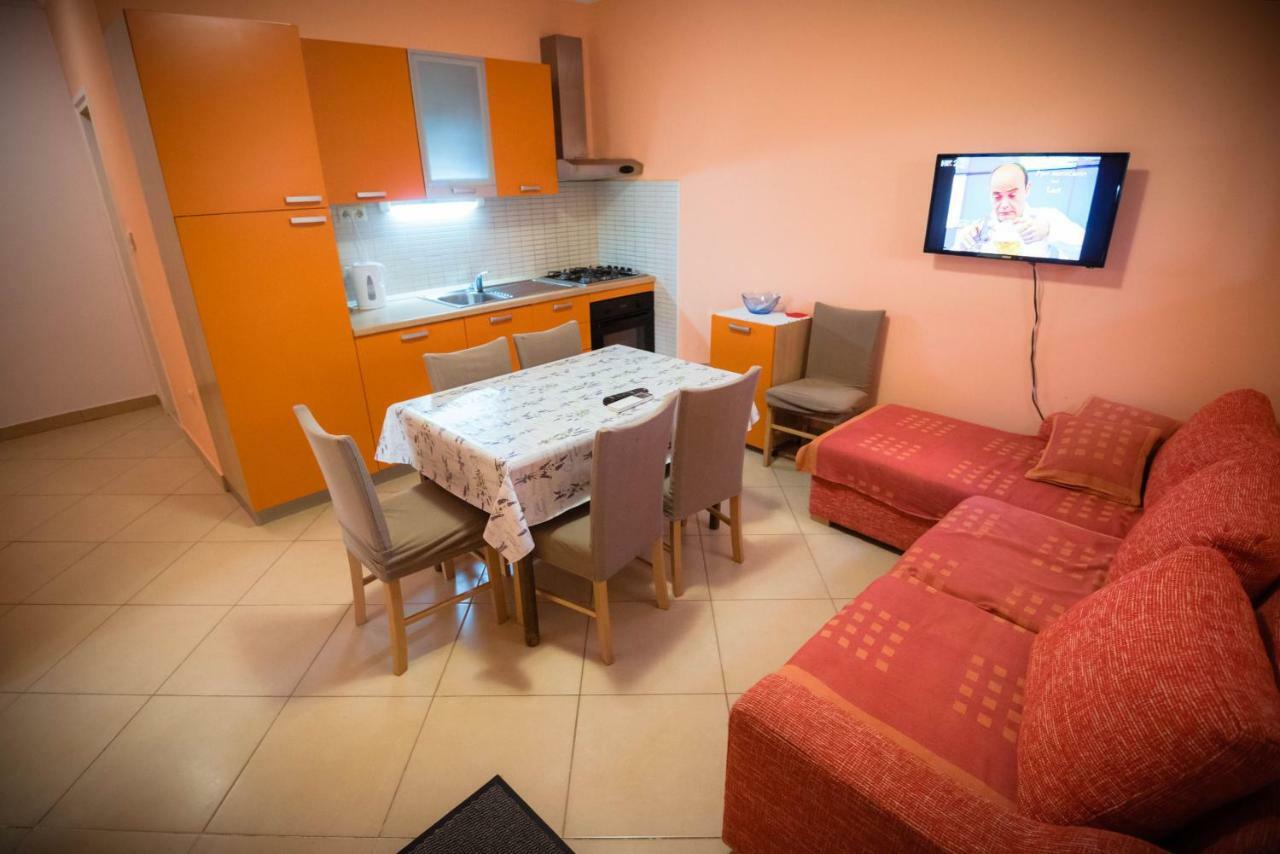 Apartmani Bare I Danica Grebaštica Exterior foto